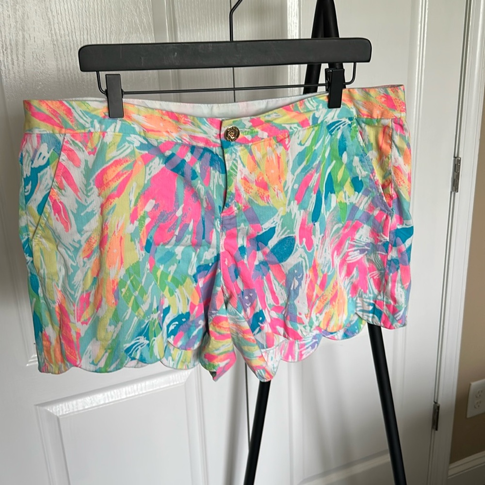 Lilly Pulitzer 5” Buttercup Shorts